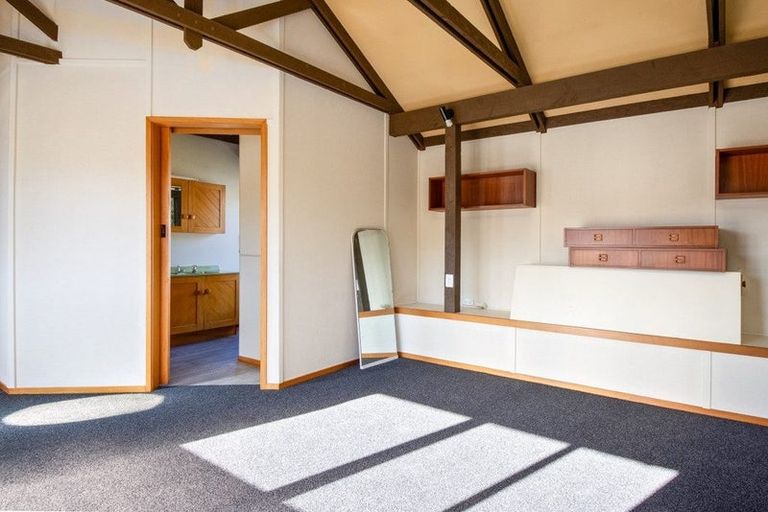 Photo of property in 60a Waikawa Road, Picton, 7220