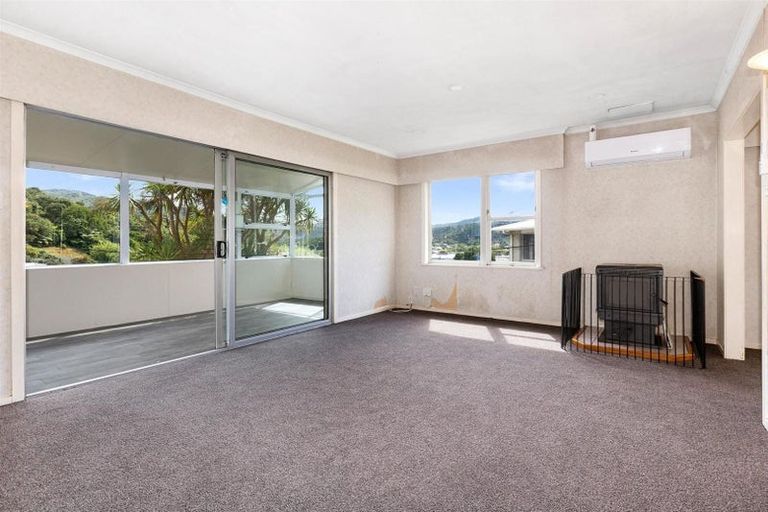 Photo of property in 17 Puriri Street, Wainuiomata, Lower Hutt, 5014