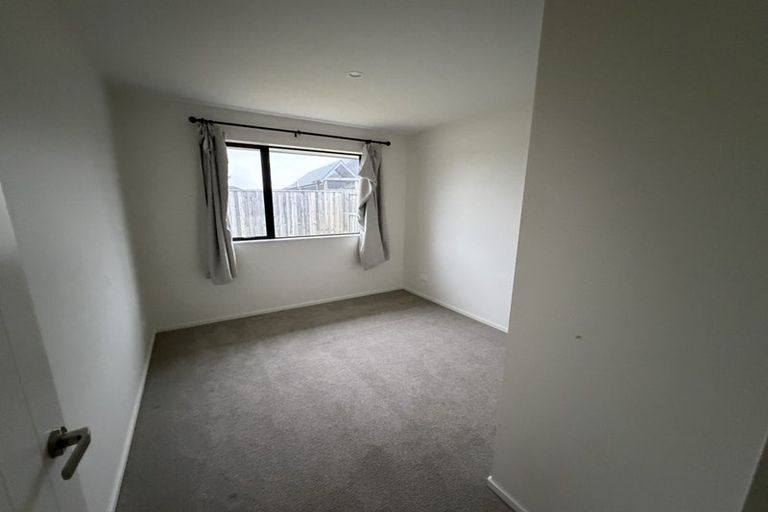 Photo of property in 1 Kotua Street, Woodend, 7610