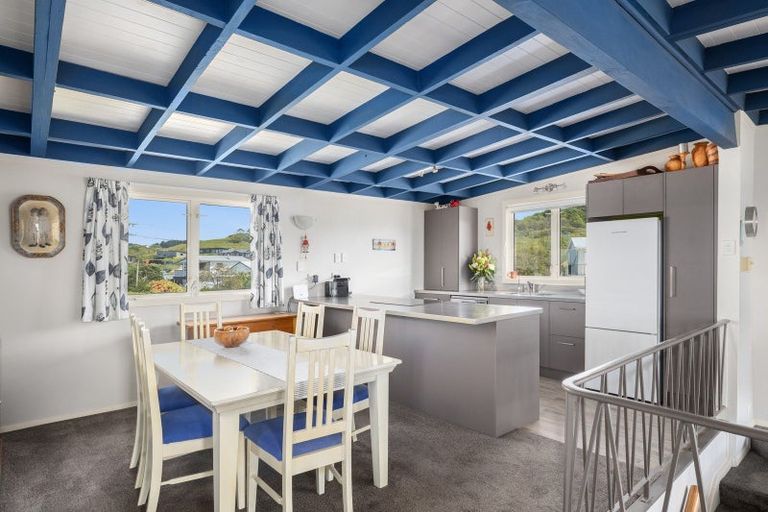 Photo of property in 61 Pinedale Crescent, Riversdale Beach, Masterton, 5872