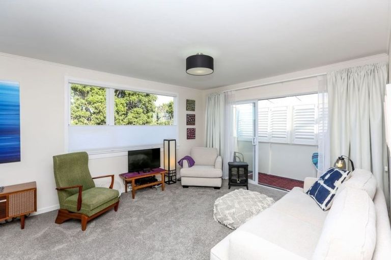 Photo of property in 8/53 Young Street, New Plymouth, 4310