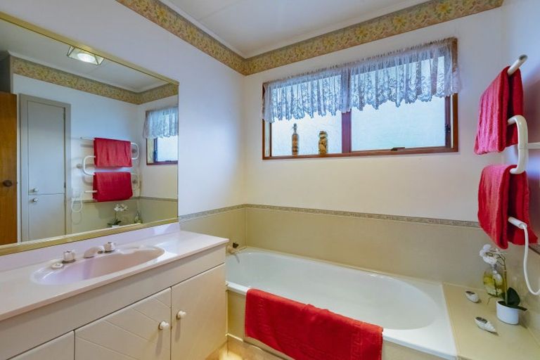 Photo of property in 56 Freyberg Avenue, Tamatea, Napier, 4112