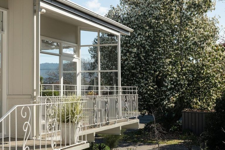 Photo of property in 1 Fairview Place, Te Puke, 3119