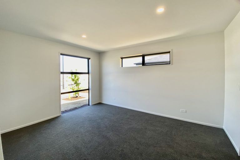 Photo of property in 26 Eileen Way, Rolleston, 7615