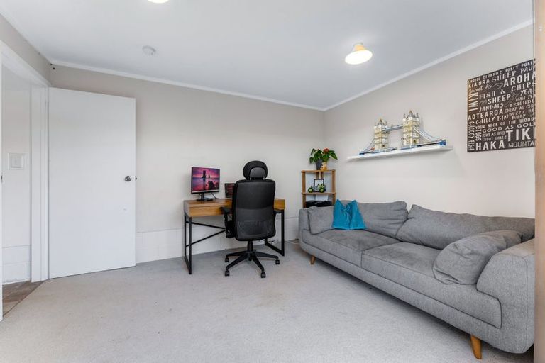 Photo of property in 1/122 Verran Road, Birkdale, Auckland, 0626