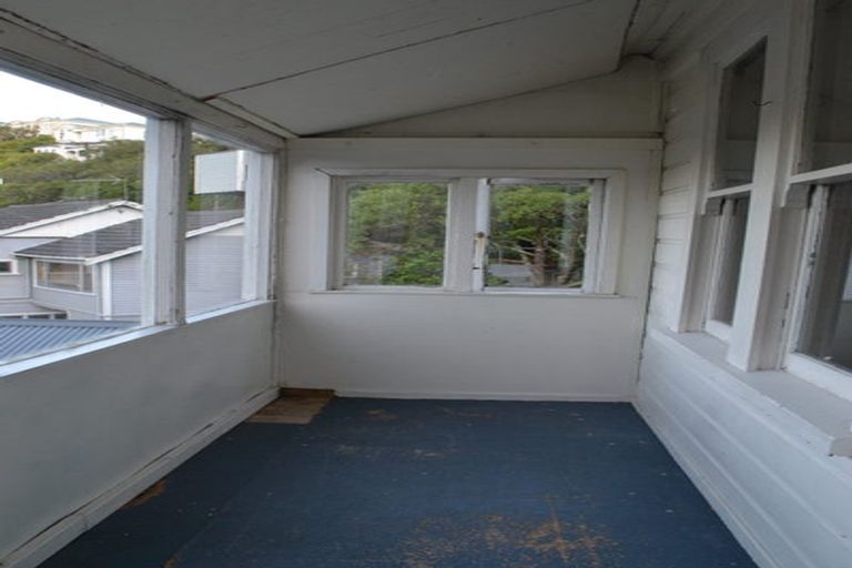 Photo of property in 37 Raroa Road, Kelburn, Wellington, 6012