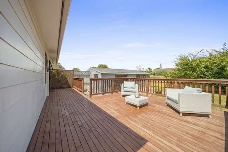 Photo of property in 12 Lyren Place, Half Moon Bay, Auckland, 2012