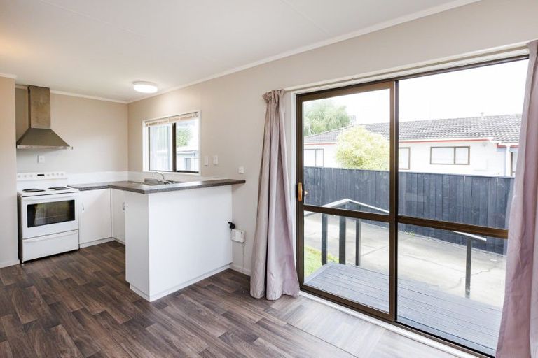 Photo of property in 15 Willowstream Grove, Cloverlea, Palmerston North, 4412