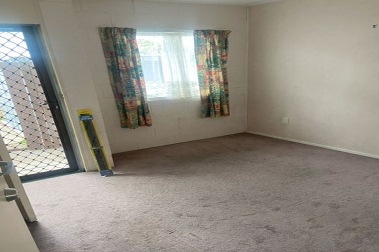 Photo of property in 1/201 Bucklands Beach Road, Bucklands Beach, Auckland, 2012