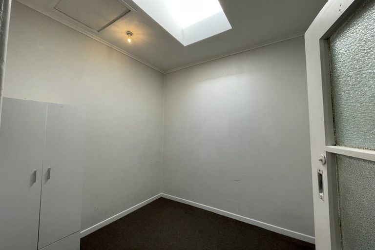 Photo of property in 10 Royal Street, Berhampore, Wellington, 6023