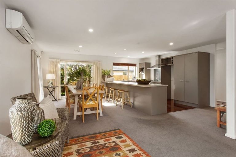 Photo of property in 12 Coolspring Way, Redwood, Christchurch, 8051