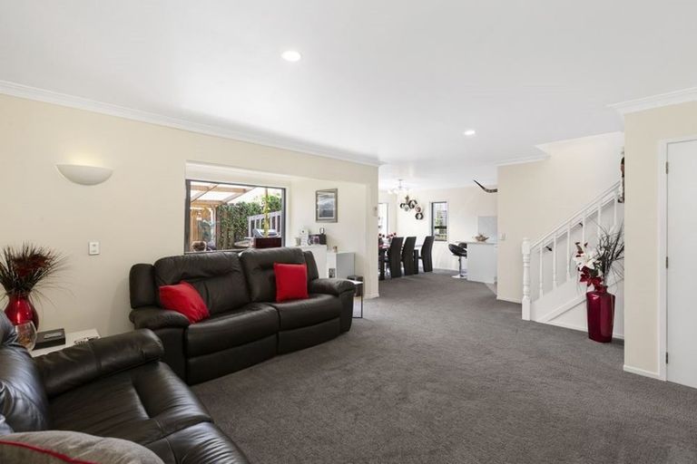 Photo of property in 1/15 Eastwood Rise, Browns Bay, Auckland, 0630