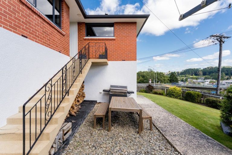 Photo of property in 90 Main South Road, Green Island, Dunedin, 9018