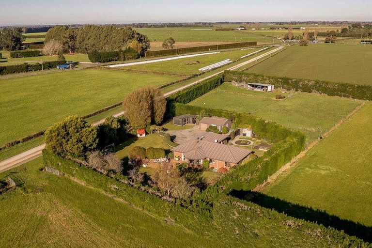 Photo of property in 1 Queen Street, Springfield, 7681