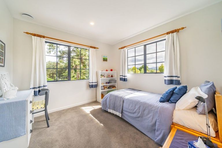 Photo of property in 24 Mccarthy Grove, Clouston Park, Upper Hutt, 5018
