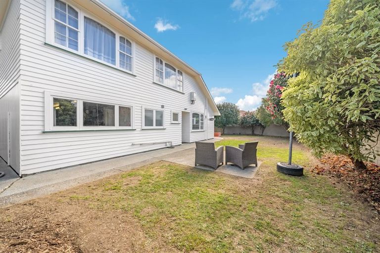 Photo of property in 8 Earlston Grove, Avalon, Lower Hutt, 5011
