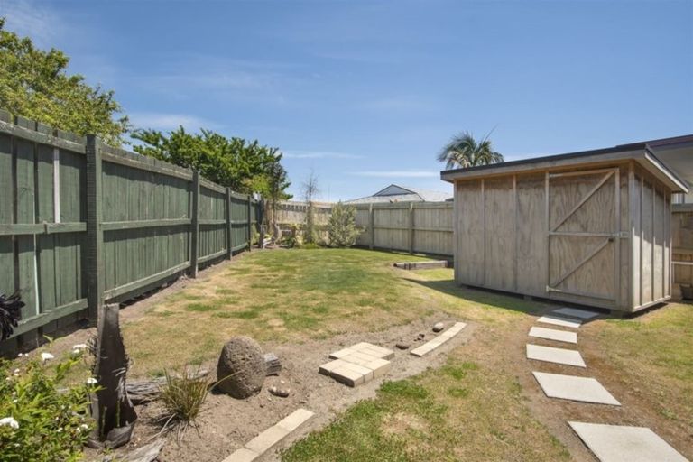 Photo of property in 4 Tahara Crescent, Mount Maunganui, 3116