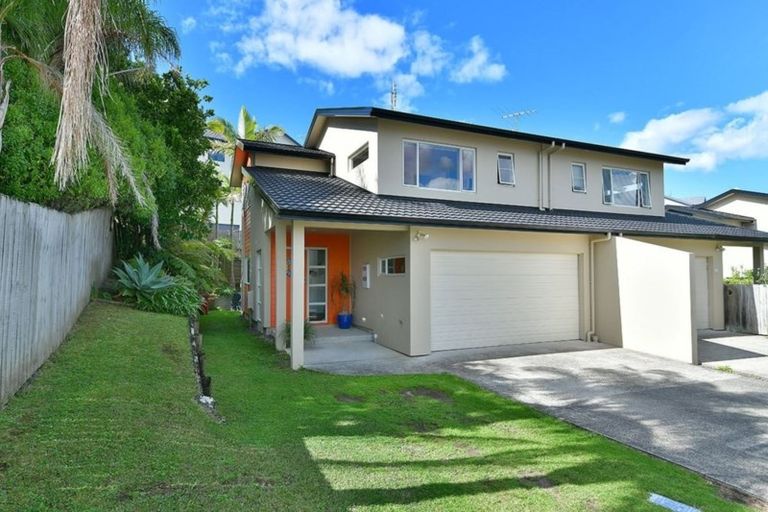 Photo of property in 26 Carento Way, Stanmore Bay, Whangaparaoa, 0932