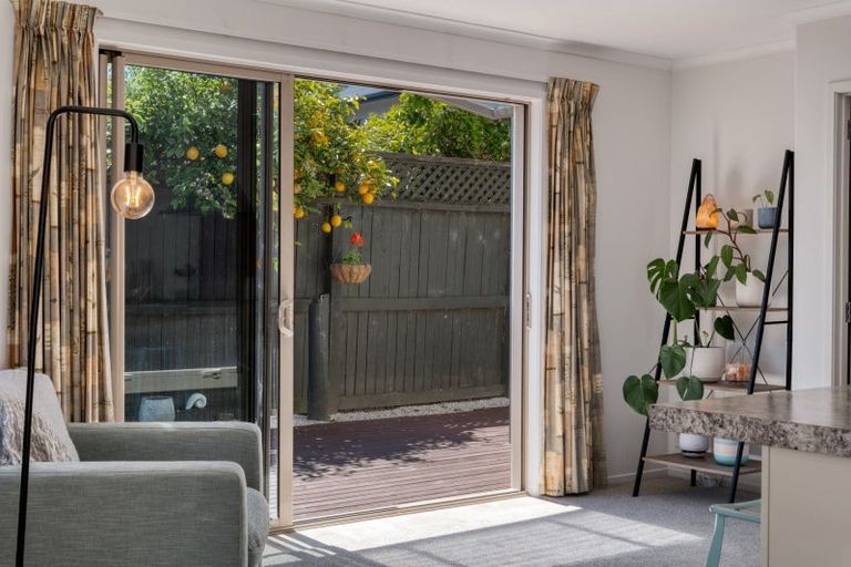 Photo of property in 46e Percy Road, Papamoa Beach, Papamoa, 3118