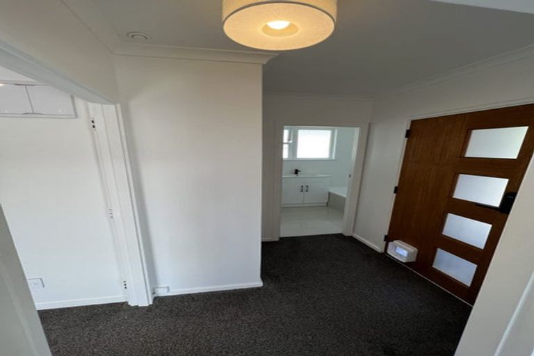 Photo of property in 4/17 Kowhai Street, Naenae, Lower Hutt, 5011