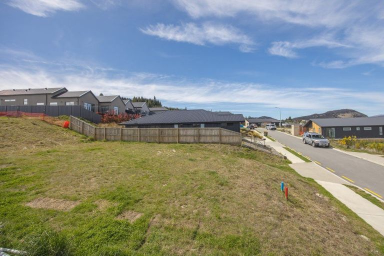 Photo of property in 16 Tuohy Lane, Wanaka, 9305