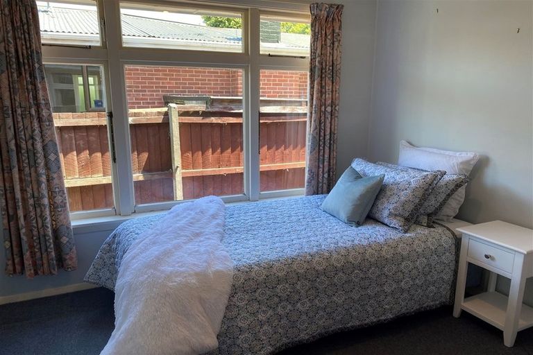 Photo of property in 6 Haynes Avenue, Upper Riccarton, Christchurch, 8041