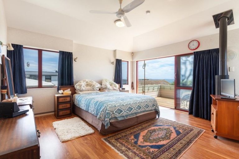 Photo of property in 1019 Papamoa Beach Road, Papamoa Beach, Papamoa, 3118
