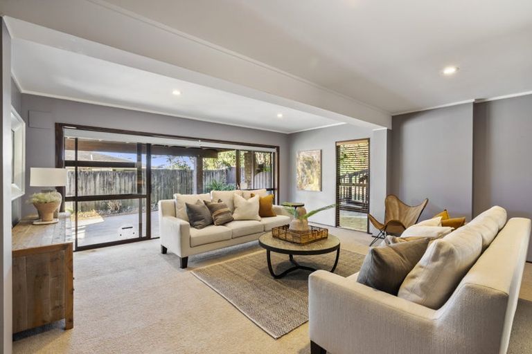 Photo of property in 29 Calman Place, Chatswood, Auckland, 0626