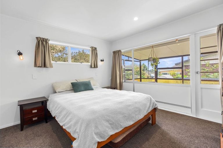 Photo of property in 19 Endeavour Avenue, Welcome Bay, Tauranga, 3112