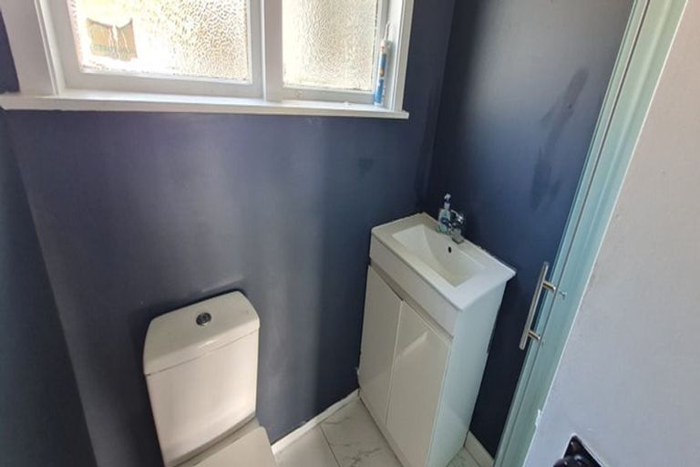 Photo of property in 43 Miranda Street, Avondale, Auckland, 0600