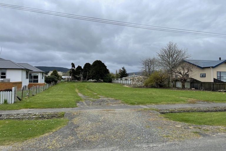 Photo of property in 19 Mary Street, Otautau, 9610
