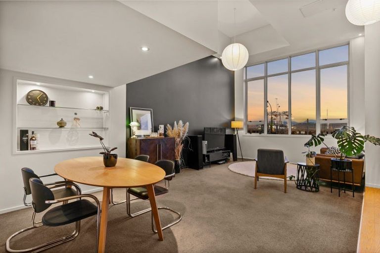 Photo of property in Stadium Garden Flats, 114/107 Thorndon Quay, Pipitea, Wellington, 6011