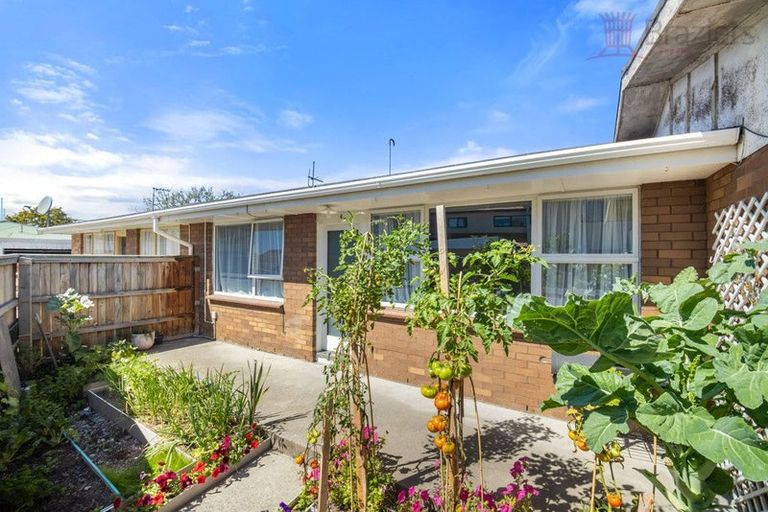 Photo of property in 4/434 Barbadoes Street, Edgeware, Christchurch, 8013