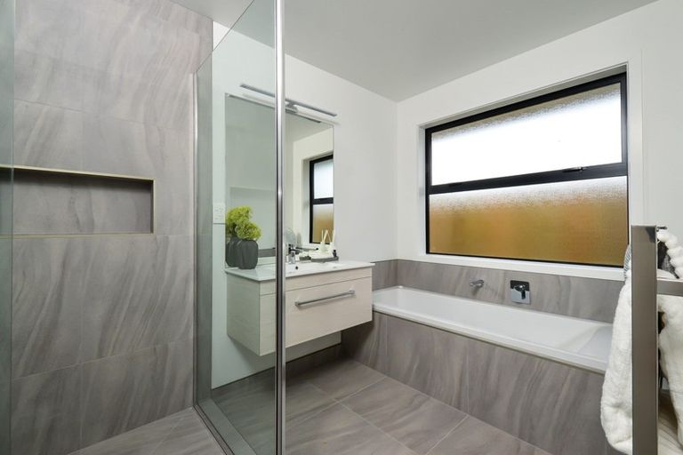 Photo of property in 20 Brywood Rise, Flagstaff, Hamilton, 3210