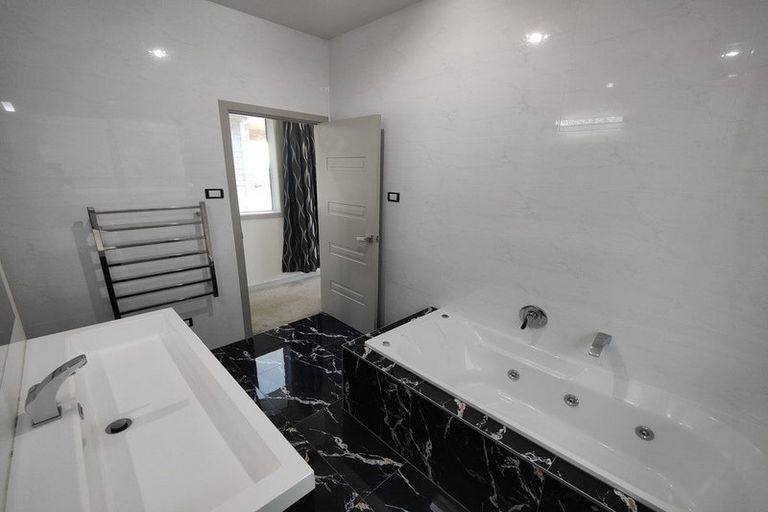 Photo of property in 11 Rigg Place, Flagstaff, Hamilton, 3210