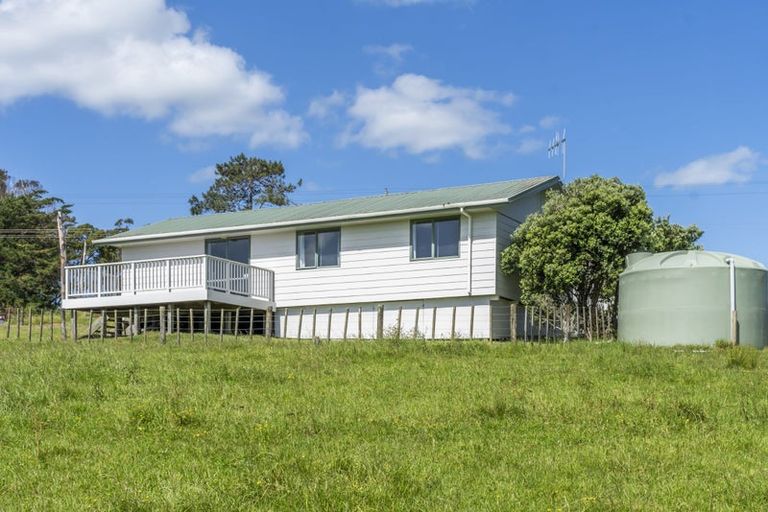 Photo of property in 317 Waihue Road, Dargaville, 0372