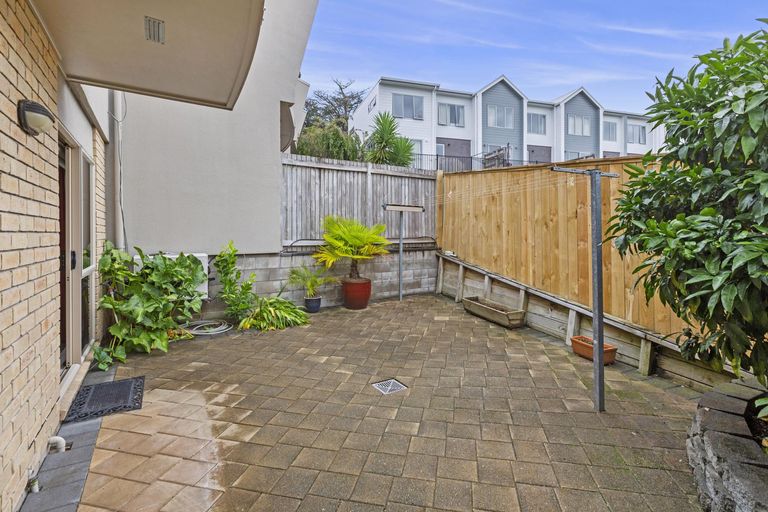 Photo of property in 6/20 Ruakiwi Road, Hamilton Lake, Hamilton, 3204