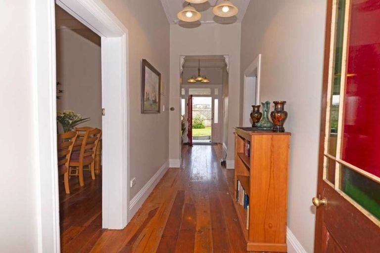 Photo of property in 51 Garfield Road, Helensville, 0800