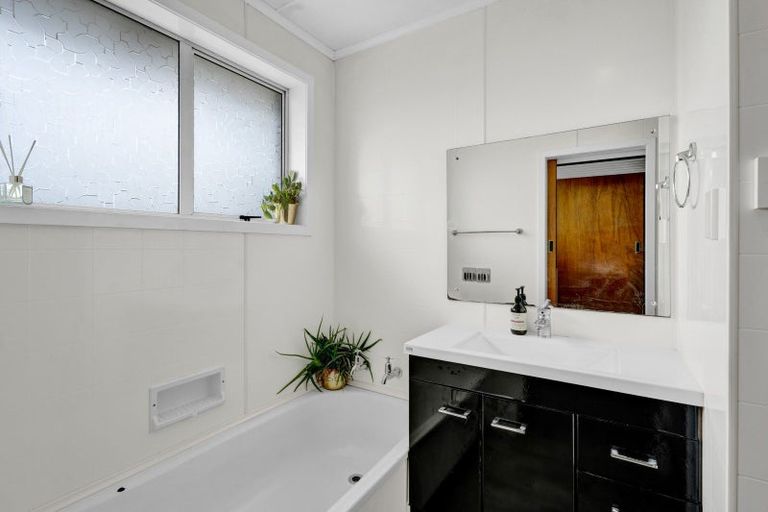 Photo of property in 8a Tybalt Street, Stratford, 4332