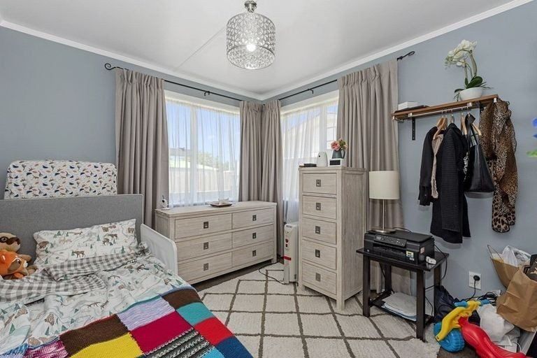 Photo of property in 8 Cricket Place, Melville, Hamilton, 3206