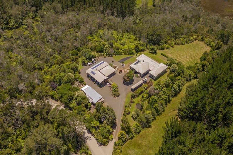 Photo of property in 92 Comers Road, Kaimarama, Whitianga, 3591