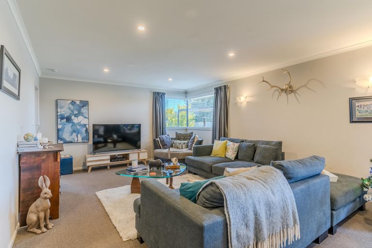 Photo of property in 27 Rhoboro Road, Twizel, 7901