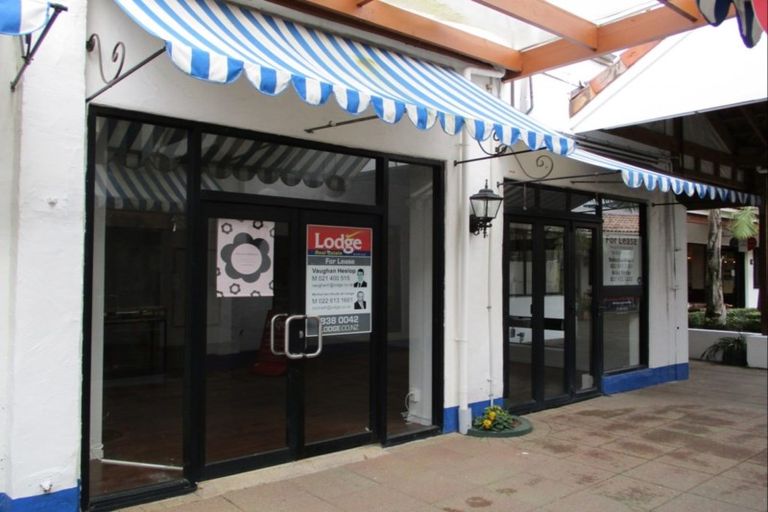 Photo of property in 15 Casabella Court, Northpark, Auckland, 2013