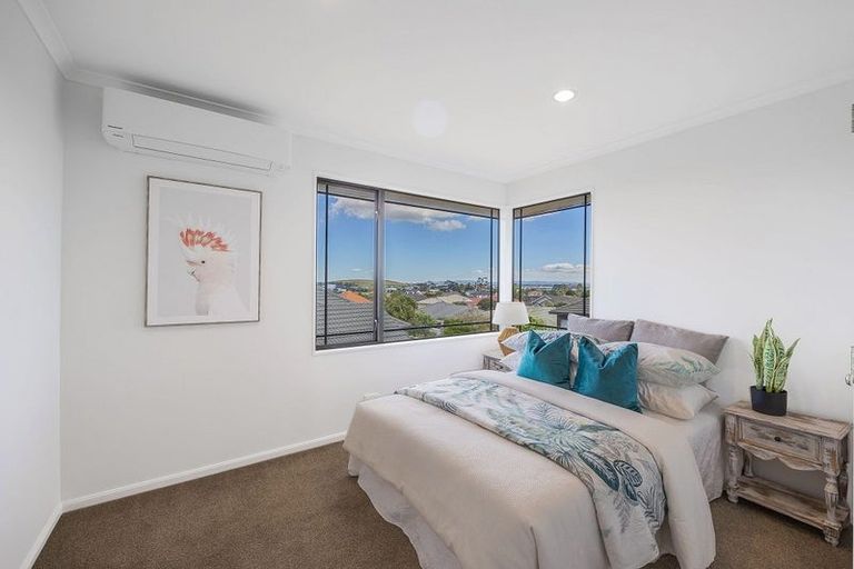 Photo of property in 10 Balbriggan Rise, Dannemora, Auckland, 2016