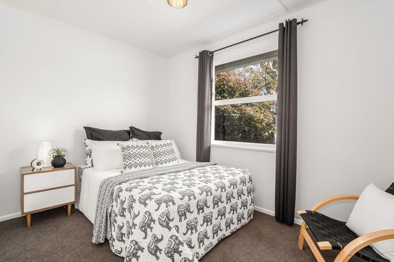 Photo of property in 18 Beazley Avenue, Paparangi, Wellington, 6037