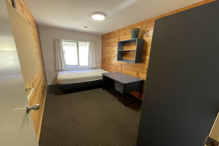 Photo of property in Basin Reserve Complex, 35/4 Sussex Street, Mount Cook, Wellington, 6021