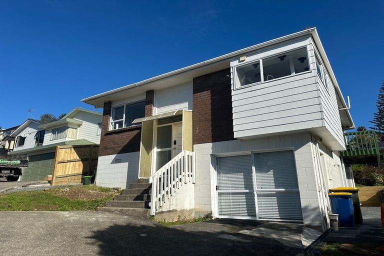 Photo of property in 1/41 Bentley Avenue, Glenfield, Auckland, 0629