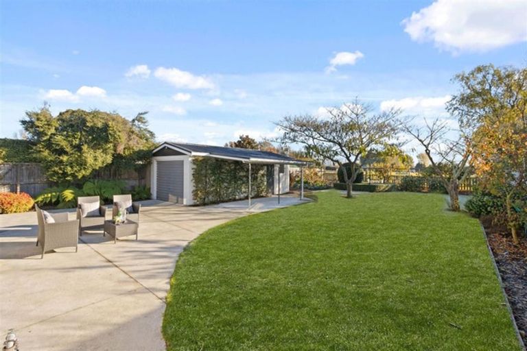 Photo of property in 17 Mcsaveneys Road, Marshland, Christchurch, 8051