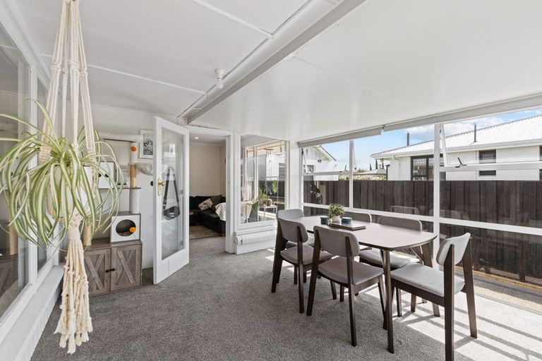 Photo of property in 10 Barclay Place, Burwood, Christchurch, 8061