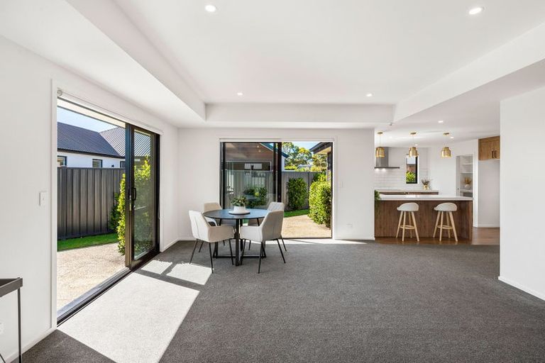 Photo of property in 12 Mellay Mews, Mosgiel, 9024